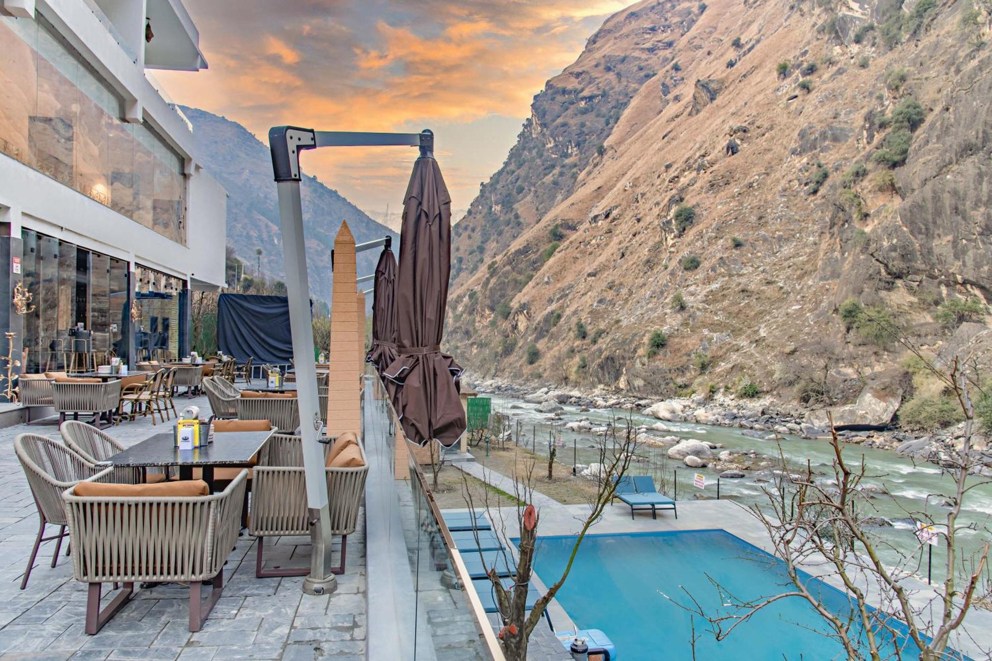 Echor Palm Bliss Riverside Resort & Spa Kasol Esterno foto