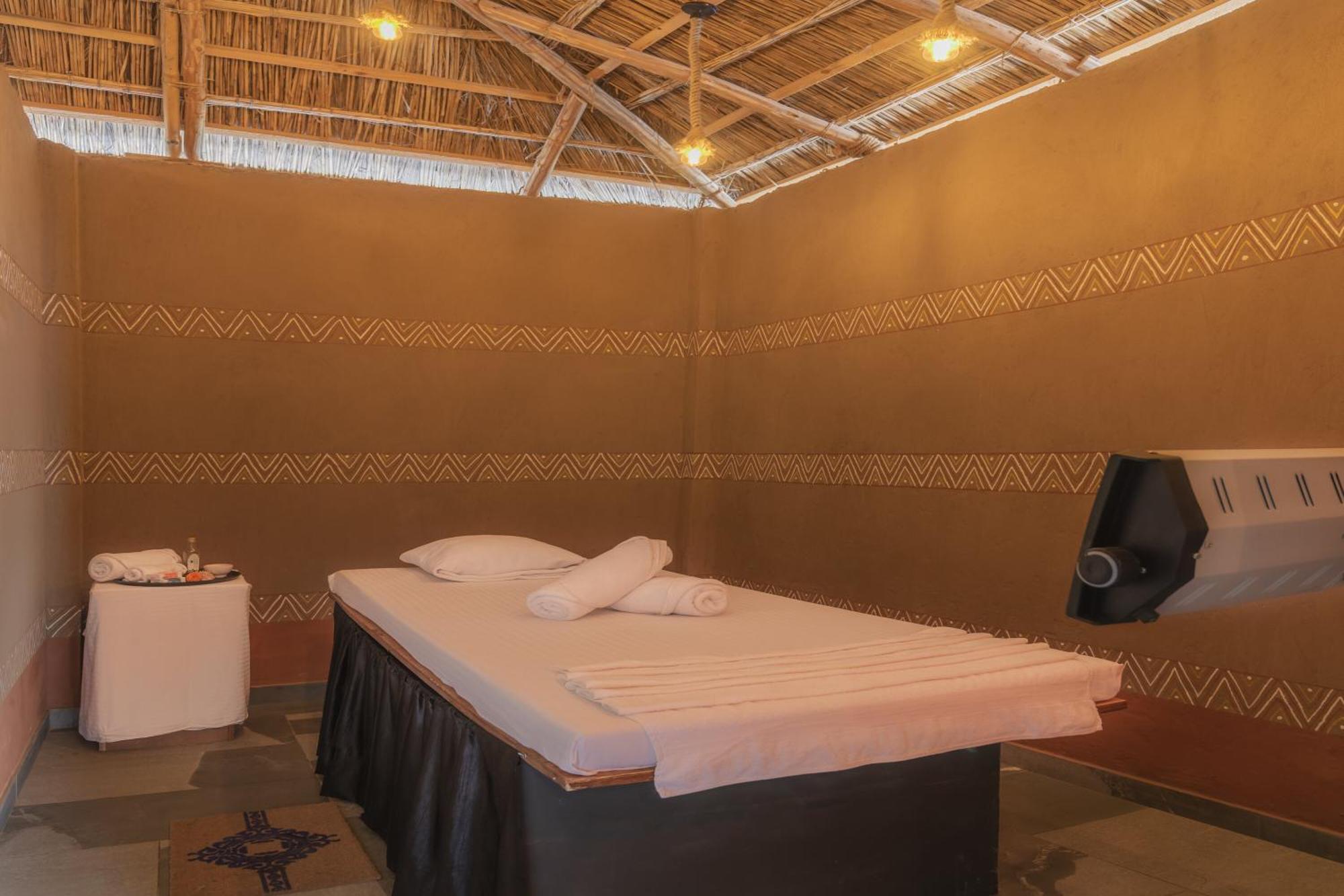 Echor Palm Bliss Riverside Resort & Spa Kasol Esterno foto